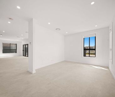 Brand New Modern Family Living in the Heart of Austral! - Photo 1