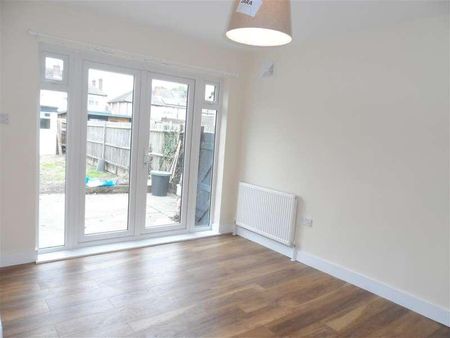 Beechwood Avenue, Ruislip, HA4 - Photo 2