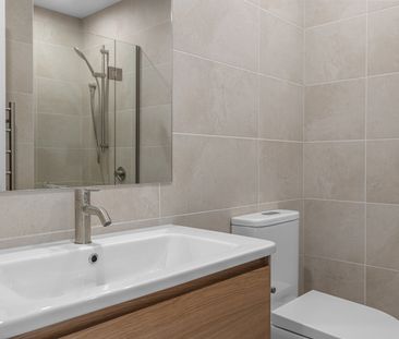 Stunning near new two bedroom townhouse - Spreydon - Photo 1