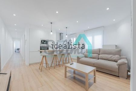 Alquiler de piso en Calle Bermúdez de Castro - Photo 2