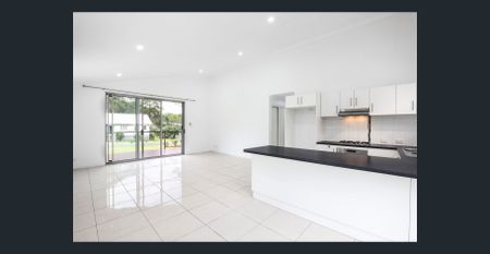 Quiet location in walking distance to town - Photo 5