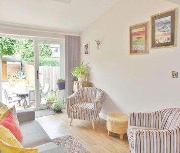2 bedroom terraced house to rent - Photo 3