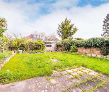 Sheringham Avenue, Whitton, TW2 - Photo 6