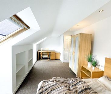 6 bedroom terraced house to rent - Photo 2