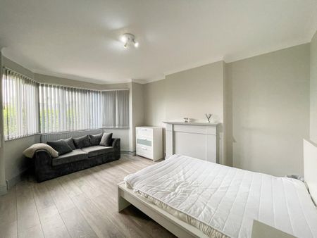 4 bedroom house to rent - Photo 3