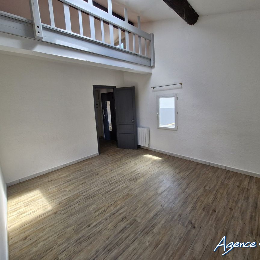 Location Appartement 2 pièces 33m² LEZIGNAN CORBIERES 11200 - Photo 1