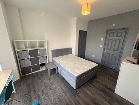 4 bedroom house share to rent - Photo 3