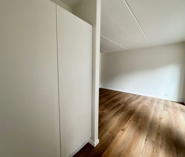 Delevenlig 3-værelses lejlighed i Nørresundby med altan - Foto 4