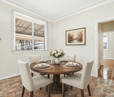 Comfortable Family Living with Space for Kids to Play - Photo 5