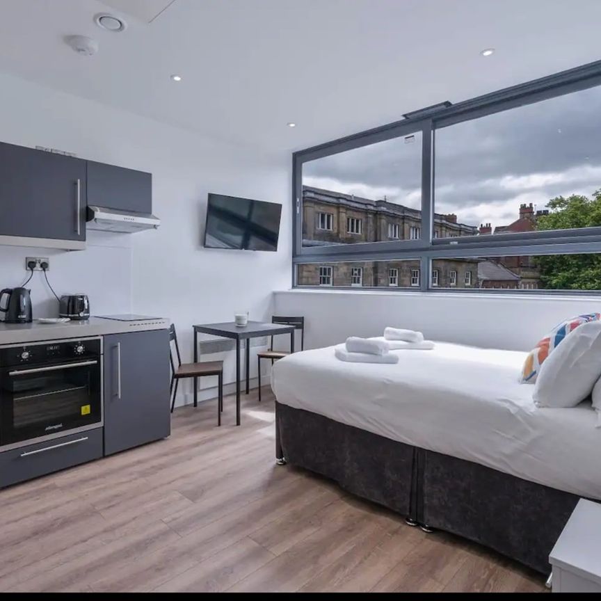 Studio Flat, Campo Lane, S1 - Photo 1