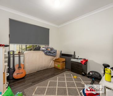 Family Living in a Cul-De-Sac - Photo 3