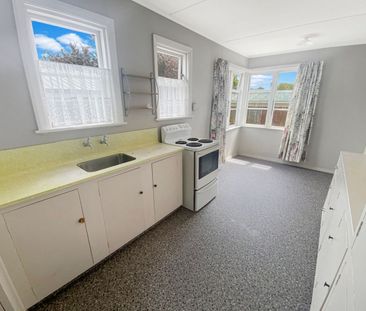 33 Blighs Road, Strowan, NZ 8053 - Photo 2