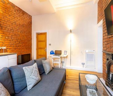 1 bedroom in a flat share to rent - Photo 1