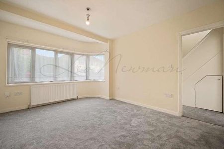 Lancaster Avenue, Royal Farnham, Slough, SL2 - Photo 5