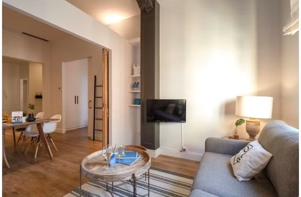 Carrer de Sepúlveda, Barcelona, Catalonia 08015 - Foto 1