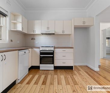Charming Home in Prime Location - Photo 4