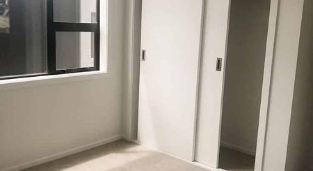 New 2xbdrooms, 2.5xbathrooms townhouse - Photo 3