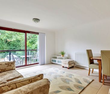 Price £2,000 pcm - Available Now - Part Furnished - Photo 1