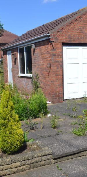 Newland Drive, Scunthorpe - Photo 1