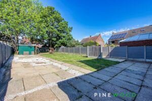 3 BEDROOM House - Semi-Detached - Photo 4