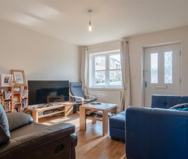 2 bedroom end of terrace house to rent - Photo 1