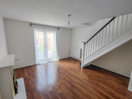 2 bedroom terraced house to rent - Photo 2