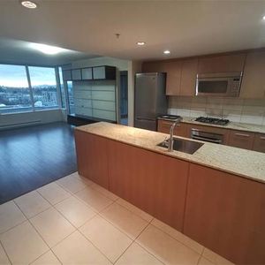 Vancouver West and Cambie two bedroom Apartment for rent - Photo 2