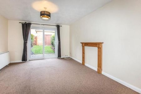 2 bedroom town house to rent Saffron Drive, Oakwood, DE21 - Photo 2