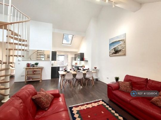 3 bedroom detached house to rent - Photo 1