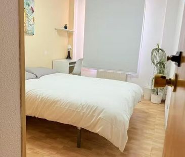 Calle Santanderina, Madrid, Community of Madrid 28053 - Photo 6