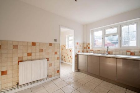 4 bedroom detached house to rent - Photo 5