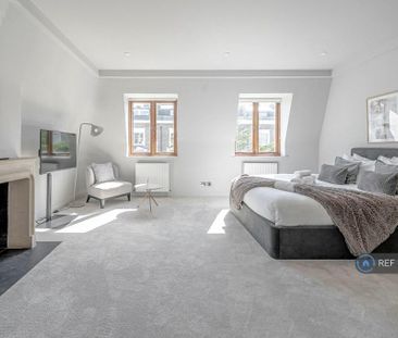 4 bedroom semi-detached house to rent - Photo 6
