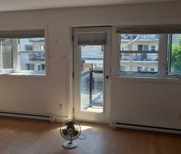 Cession de bail d'un studio situé à Rosemont / La Petite Patrie - Photo 1