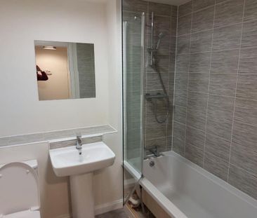 2 bedroom flat to rent - Photo 6