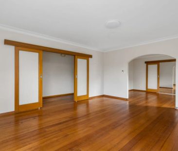 49 Grieve Parade, Altona. - Photo 1