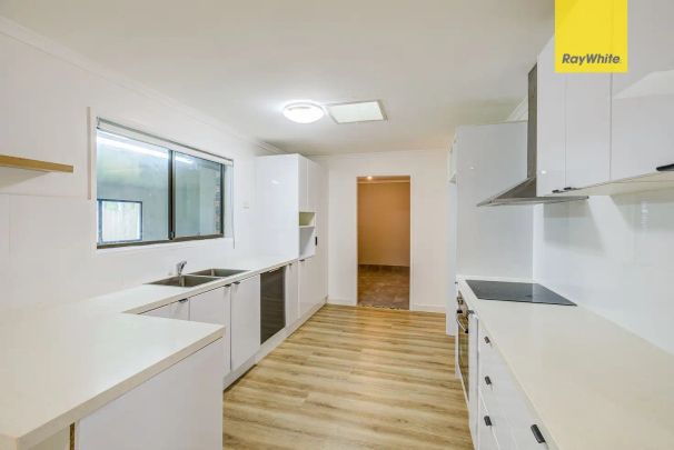 “RENOVATED 3 BED HOME + TWO EXTRA BATHROOMS + DOUBLE BAY SHED!” - Photo 1