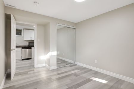 For Lease - 1506 Queen's Boulevard, Kitchener, Ontario - Photo 2