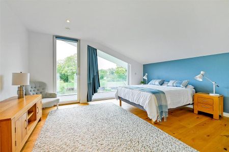 4 bedroom detached house to rent - Photo 4