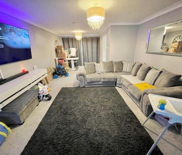 3 bedroom end of terrace house to rent - Photo 2