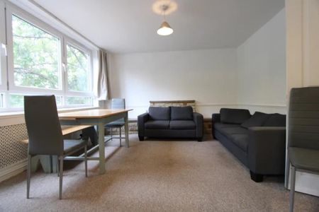 5 Bed Flat, Mansel Court, SW11 - Photo 3