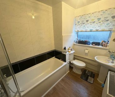 Flat to rent on - Photo 4