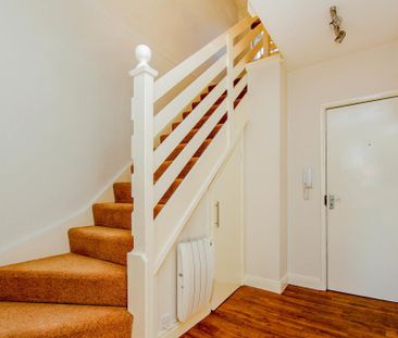 2 bedroom maisonette to rent - Photo 3