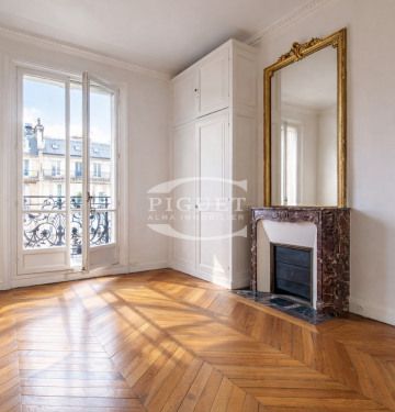 Appartement • Paris 8ème - Photo 5