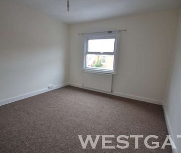 4 Bed - Auckland Road, University Area - Photo 6