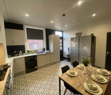 Warrels Place (Room 5), Bramley, Leeds - Photo 5