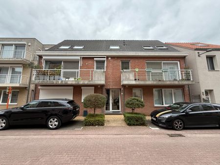 GELIJKVLOERSAPPARTEMENT + TUIN - Photo 3