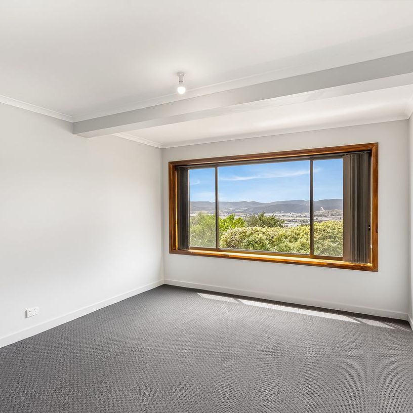 1/10 Hassell Place, Glenorchy, TAS 7010 - Photo 1