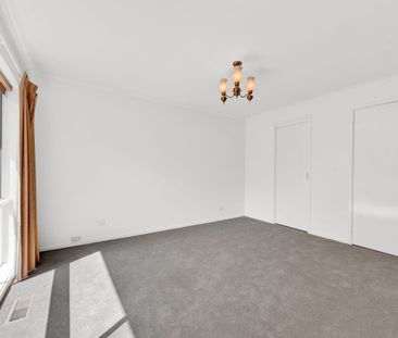 Immaculate 3 Bedroom Family Home - Photo 5