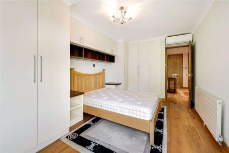 A beautifully furnished apartment in a wonderfully designed development situated on Ebury Street. - Photo 4