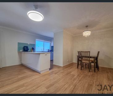 2/14 GRAY STREET, THE GAP - Photo 2